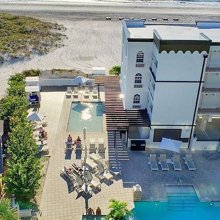 Barefoot Beach Club St. Pete Beach Exteriör bild