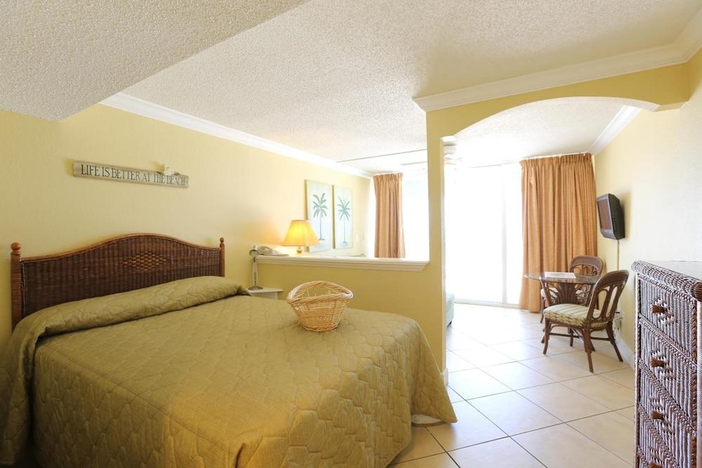 Barefoot Beach Club St. Pete Beach Exteriör bild