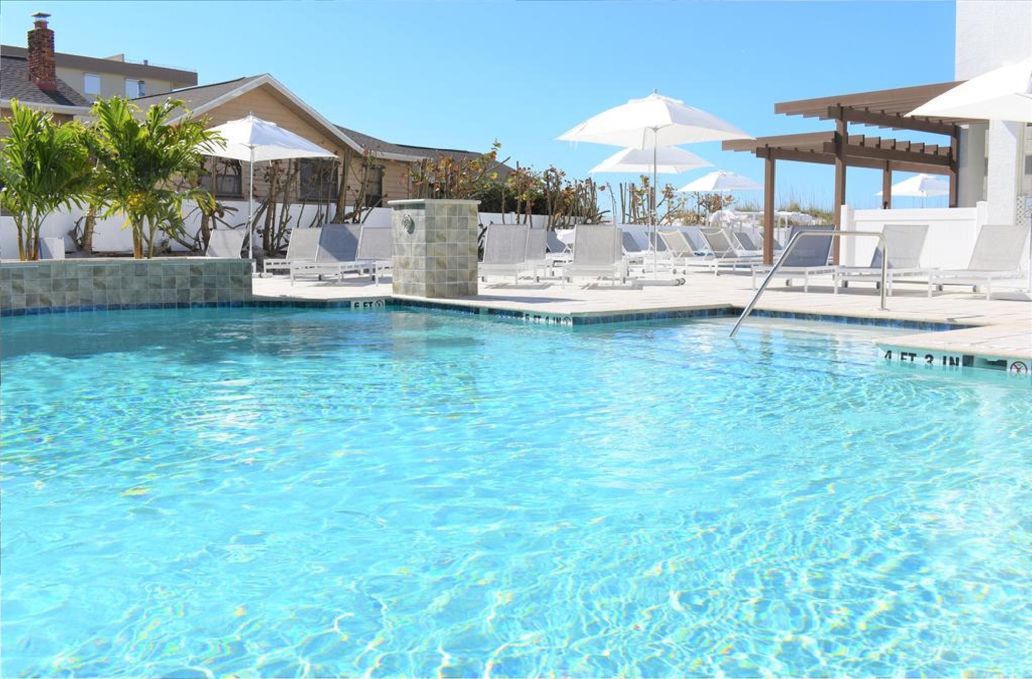 Barefoot Beach Club St. Pete Beach Exteriör bild