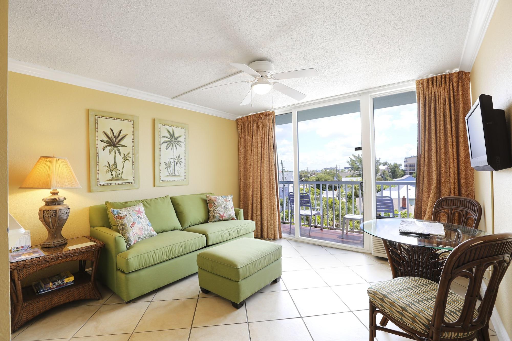 Barefoot Beach Club St. Pete Beach Exteriör bild