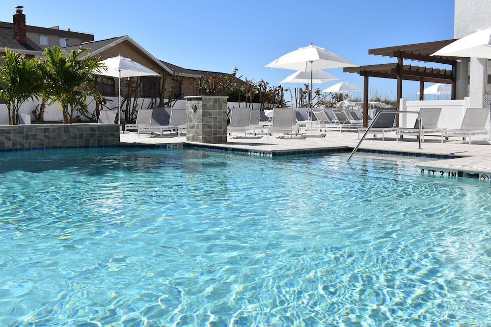 Barefoot Beach Club St. Pete Beach Exteriör bild