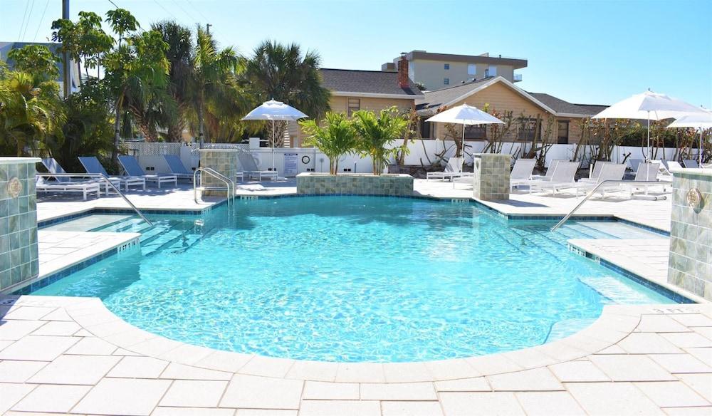 Barefoot Beach Club St. Pete Beach Exteriör bild