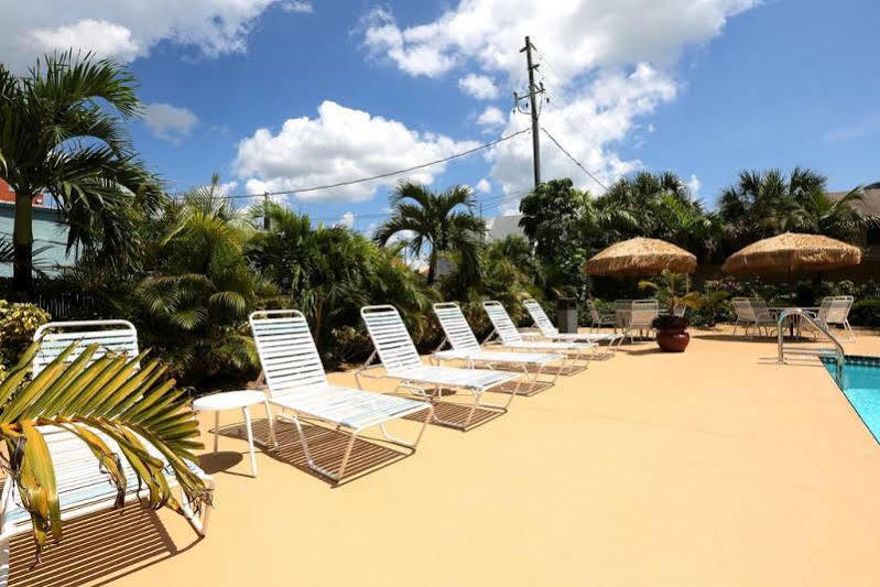 Barefoot Beach Club St. Pete Beach Exteriör bild
